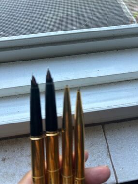 Parker Gold and Black Pen Set